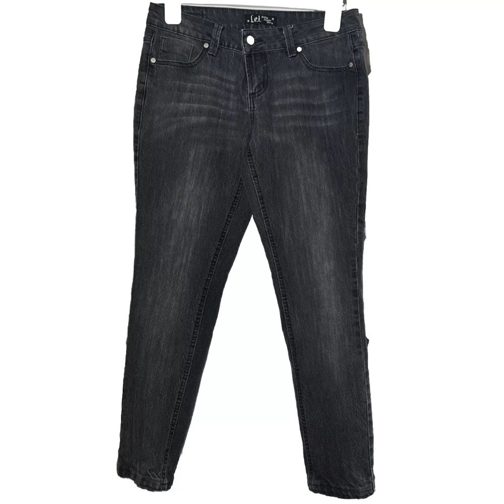 LEI Jeans Juniors Size 9 Black Destroyed Low Rise Straight Leg